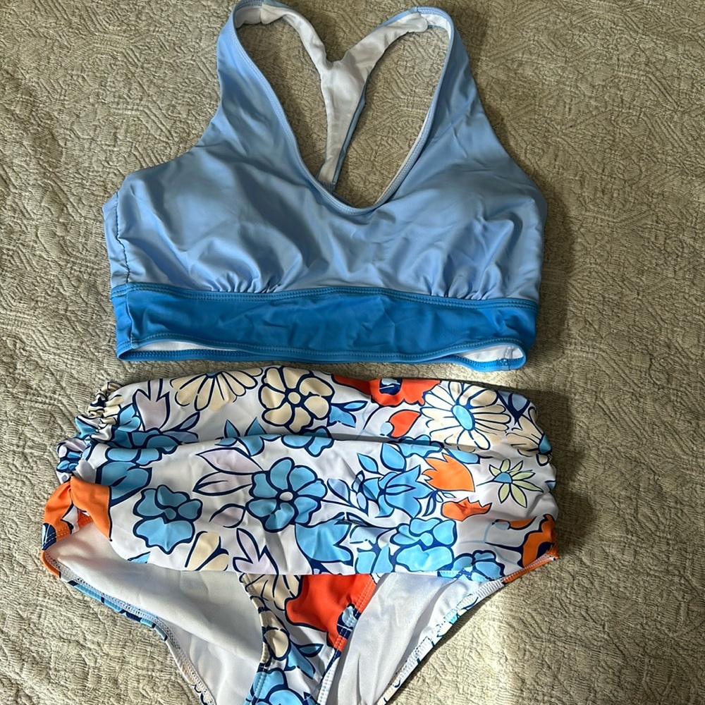 NWOT Emma Chic high waisted medium bikini floral blue